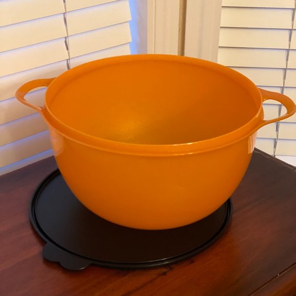 Tupperware THATSA MEGA BOWL 42 cups NEW - Picture 3 of 6